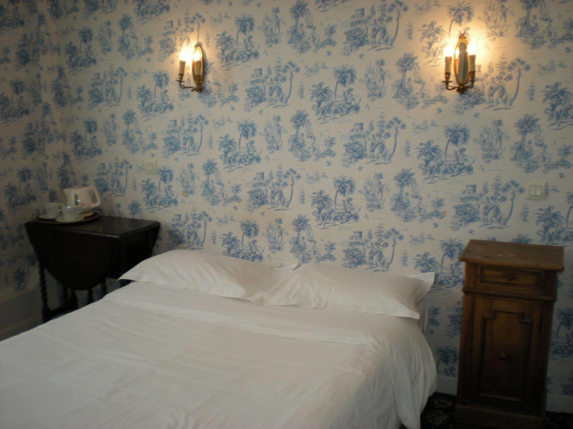 Richelieu Hotel 3*